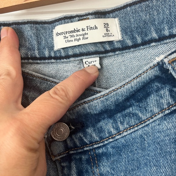 SOLD❌ Abercrombie 90’s straight curve love jeans - Picture 5 of 5